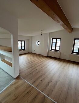 Gemütliche 2-Zimmer Wohnung mit Einbauküche - direkt am Stadtplatz - Eggenfelden
