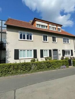 Frisch renovierte 3-Zimmerwohnung mit BLK und EBK - Kassel