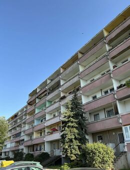 Wir sanieren für Sie eine attraktive 2-Raumwohnung in Wolfen-Nord mit unverbautem Blick ins Grüne ! - Bitterfeld-Wolfen