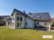 Großzügiges, gepflegtes Zwei-/ Dreifamilienhaus in ruhiger Waldrandlage von Wilnsdorf-Gernsdorf! - Wilnsdorf