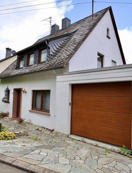Ihr neues Zuhause mit Potenzial - freistehendes Einfamilienhaus in ruhiger Lage von Zell an der Mosel - Zell (Mosel)