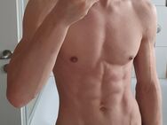 Jemand Interesse an einen sportlichen jungen Mann aus Wiesbaden? - Wiesbaden