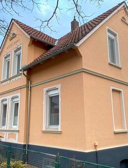 Gepflegtes 2-Fam./-Generationenhaus auf großem Grundstück, umfangreich saniert in zentraler Lage - Herford (Hansestadt)