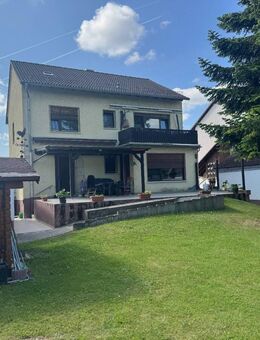 Zentral gelegenes 2-3 Familienhaus mit großem Garten in Bruchköbel! - Bruchköbel