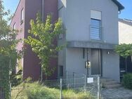 Neuwertiges, hochwertiges Architektenhaus mit Carport in bevorzugter Wohngegend***** - Rodenbach (Hessen)