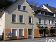 Attraktives, saniertes Mehrfamilienhaus mit Gastronomie in Warstein - Warstein