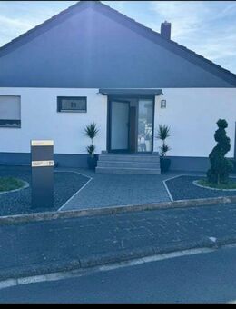 Charmanter,modernisierter Bungalow mit Einliegerwohnung & sonnigem Garten - provisionsfrei - Seligenstadt