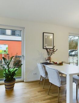 Reihenendhaus Licht, Raum, Freiheit: Ihr Zuhause mit Garten und Stellplatz - Köln