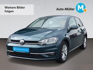 VW Golf, 1.0 TSI VII Comfortline Sitzhn, Jahr 2017 - Hüttenberg