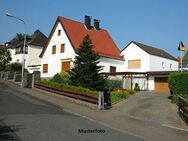 Einfamilienhaus mit Scheune, Werkstatt und Carport - Blankenheim (Sachsen-Anhalt)