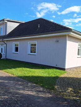 Gepflegtes Einfamilienhaus mit Einliegerwohnung in Dersekow nahe Greifswald - Dersekow