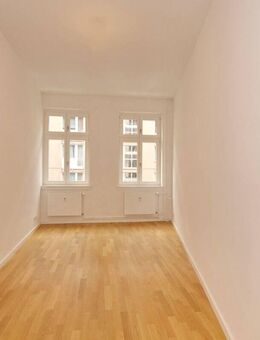 Wohnen in Friedrichshain: 4 Zimmer + Tageslichtbad + Badewanne + PROVISIONSFREI - Berlin