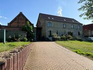 Modernisiertes Bauernhaus mit großem Grundstück - Schkopau