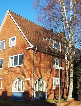 renovierte 3-Zimmer-Wohnung mit neuer Einbauküche u. neuem Bad in Itzehoe zu vermieten - Itzehoe