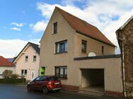 Einfamilienhaus mit Garten, Garage und Nebengelass - Sondershausen