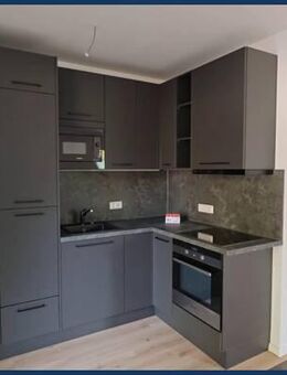 Erstbezug 2,5 Zimmer Wohnung 1. OG mit Balkon und wählbarer Einbauküche - Barth