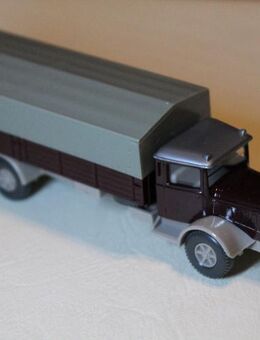 Wiking HO Modell Mercedes Benz L10000 Pritschen-Lkw - Hamburg