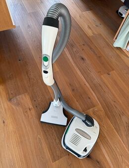 Vorwerk VT300 mit EB400 Elektrobürste Staubsauger - Burgwedel