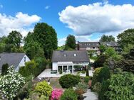 Familientraum in Quickborn - Großes Einfamilienhaus mit Indoorpool, Sauna, XXL-Garten & Carport - Quickborn (Landkreis Pinneberg)
