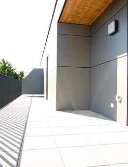 IHRE KAPITALANLAGE: PENTHOUSE - VERMIETET | 2 Dachterrassen | 2 Bäder | KfW 70 | TG | Aufzug - Erfurt