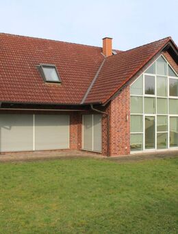Großzügige Unternehmervilla mit separater Einliegerwohnung. - Marl (Nordrhein-Westfalen)