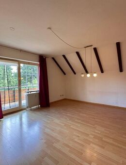 Helle 2-Zimmer-Wohnung mit Balkon und Stellplatz in Malente - ab sofort verfügbar - Malente