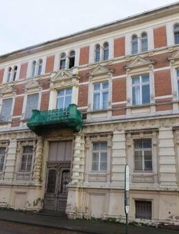 Villa zum entkernen mit viel Nebengelass sucht einfallreichen Liebhaber - Köthen (Anhalt)