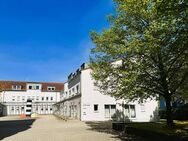 Bezugsfrei! Wohnen hoch über Regensburg - Helle 2 Zimmer Wohnung - Regensburg