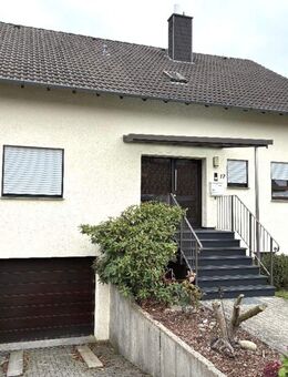 Großzügige, gepflegte Wohnung mit Terrasse und Gartennutzung in Eichenstruth - Bad Marienberg (Westerwald)