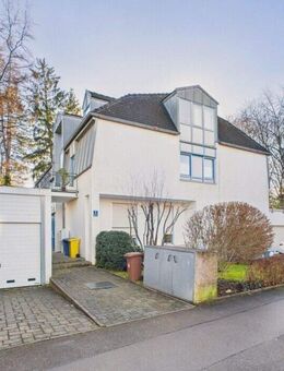 Schöne Maisonette-Dachgeschosswohnung in einem kleinen Mehrfamilienhaus mit nur 6 Einheiten in Solln - München