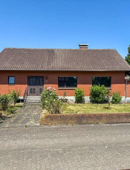 Ebenerdiges Einfamilienhaus auf großem Grundstück in Erftstadt - Erp - Erftstadt
