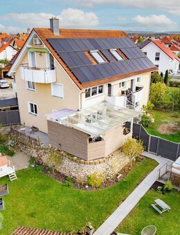 Dein Traum am Kaiserstuhl. Moderne 7-Zi. mit Garten-Oase, Pool, Kamin, Klima, PV-Anlage - Weisweil