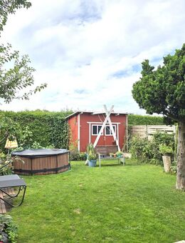 3-Zimmer-Wohnung mit Terrasse und Garten, 2 Carport-Stellplätze in ruhiger Lage in Höhenberg in 92318 Neumarkt - Neumarkt (Oberpfalz)