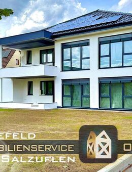 ::: Villa Neubau Klassische Architektur OG Balkon I I PV + Luftwärme Heizung I Bestlage I Garage :: - Bad Salzuflen