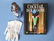 Cocktail-Shaker mit Cocktailbuch und Barkeeper-Handschuhe - Kiel
