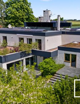 Alleinlage mit Panoramablick! Luxuriöse Architektenvilla mit 7.847 m² Grundstück und Schwimmhalle - Igensdorf