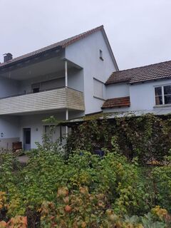 Großzügiges Einfamilienhaus auf einem teilbaren, großen Grundstück für möglichen zusätzlichen Bauplatz in Rannungen