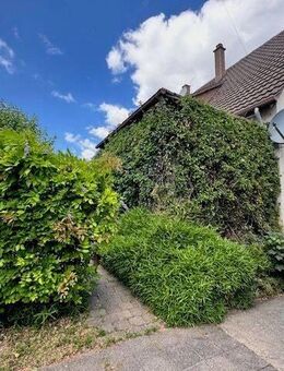 Doppelhaushälfte in schöner grüner Lage in Stuttgart - Fellbach zu verkaufen - Fellbach