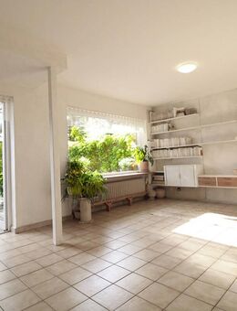 Arbeiten in Hamburg, wohnen im Grünen - das Beste aus beiden Welten! Reihenhaus in Norderstedt - Norderstedt