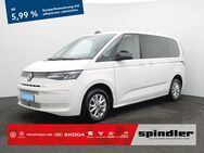 VW T7 Multivan, Multivan Life, Jahr 2023 - Würzburg