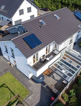 Hochwertige Doppelhaushälfte mit Garten, Garage & Einbauküche - Eitorf