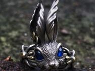 Ring Hase mit Piercings, versilbert (neu, noch in Folie) - Trier