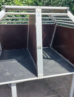 Hundetransportbox Pkw / Fa. Schmidt - Pfinztal