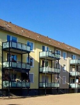 Gemütliche 2-Zimmer-Wohnung mit Tageslichtbad und Balkon - Seelze