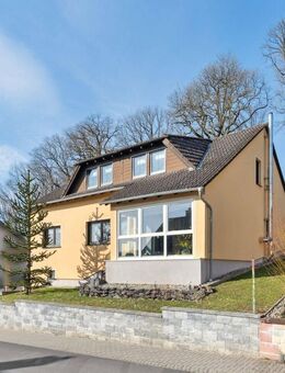 Saniertes Einfamilienhaus mit ELW in Feldrandlage - Ortenberg (Hessen)