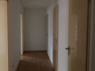 Sonnige 2-Zimmer DG-Wohnung Erlangen-Tennenlohe - Erlangen