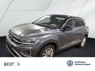 VW T-Roc, 1.5 TSI STYLE DIGITAL 17ZOLL, Jahr 2024 - Mühlheim (Main)