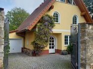 Hochwertiges freistehendes Einfamilienhaus in bester Lage von Merseburg (provisionsfrei) - Merseburg