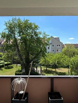 Sonnige 3-Zimmer-Wohnung mit Südbalkon - nur wenige Schritte zur S-Bahn in Unterschleißheim - Unterschleißheim