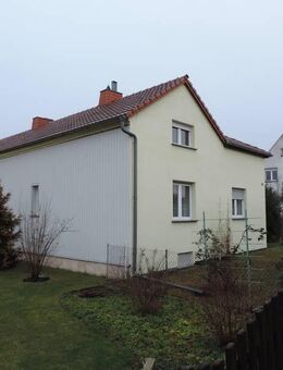 Einfamilienhaus in guter Lage von Tauer zu verkaufen ! - Tauer